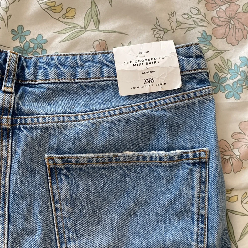 The crossed fly mini skirt XL - Picture 9 of 11